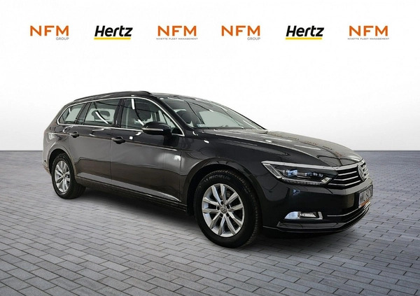 Volkswagen Passat cena 76500 przebieg: 142098, rok produkcji 2019 z Kalety małe 379